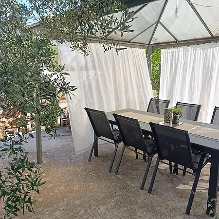 Lea-stella Apartment *