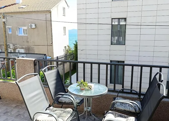 Lea-stella Apartment