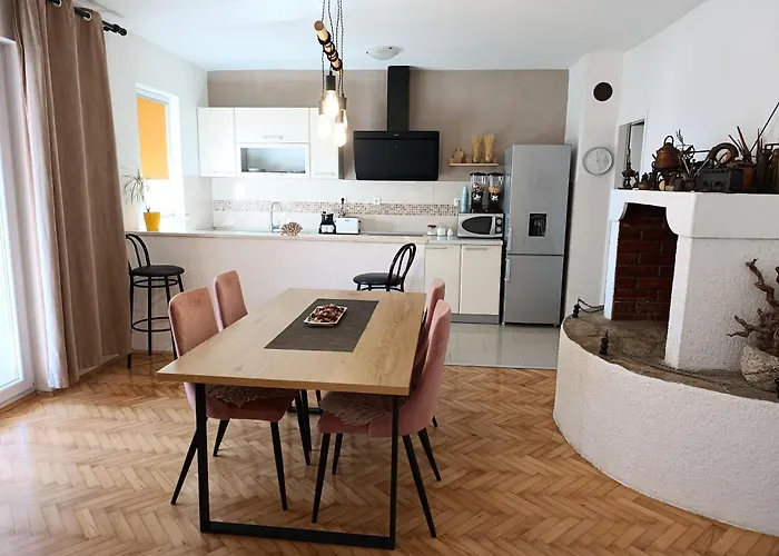 Lea-stella Apartment