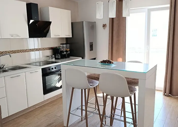 Lea-stella Apartment *